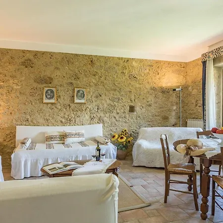 Querce Villa *